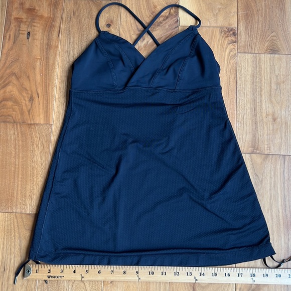 Lululemon top - Picture 12 of 12